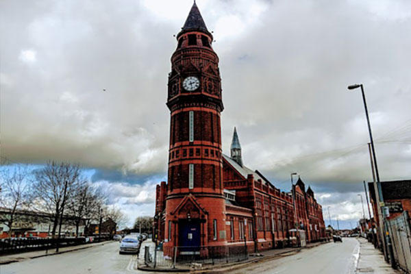 Green Lane Masjid Birhingham United Kingdom منارات مضئية في أوروبا