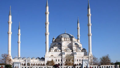 Sabanci Merkez Camii Adana Turkey منارات مضئية في أوروبا