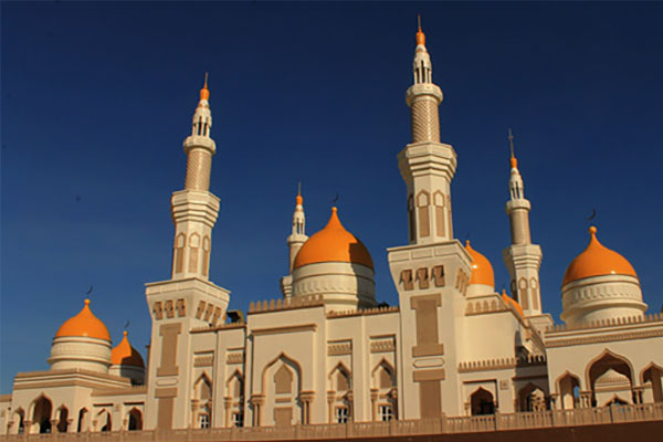 Sultan Haji Hassanal Bolkiah Masjid Cotabato City Philippines منارات مضئية في آسيا