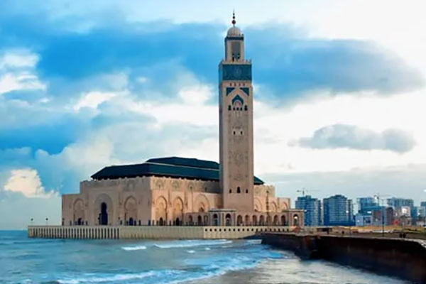 The Hassan II Mosque in Morocco منارات مضئية في إفريقيا